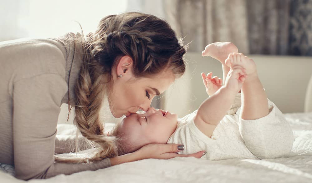 M&uuml;des Baby reibt sich die Augen